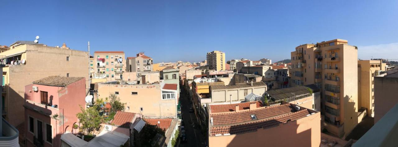 La Luna Appartamento Con Terrazza E Due Camere Cagliari Eksteriør billede