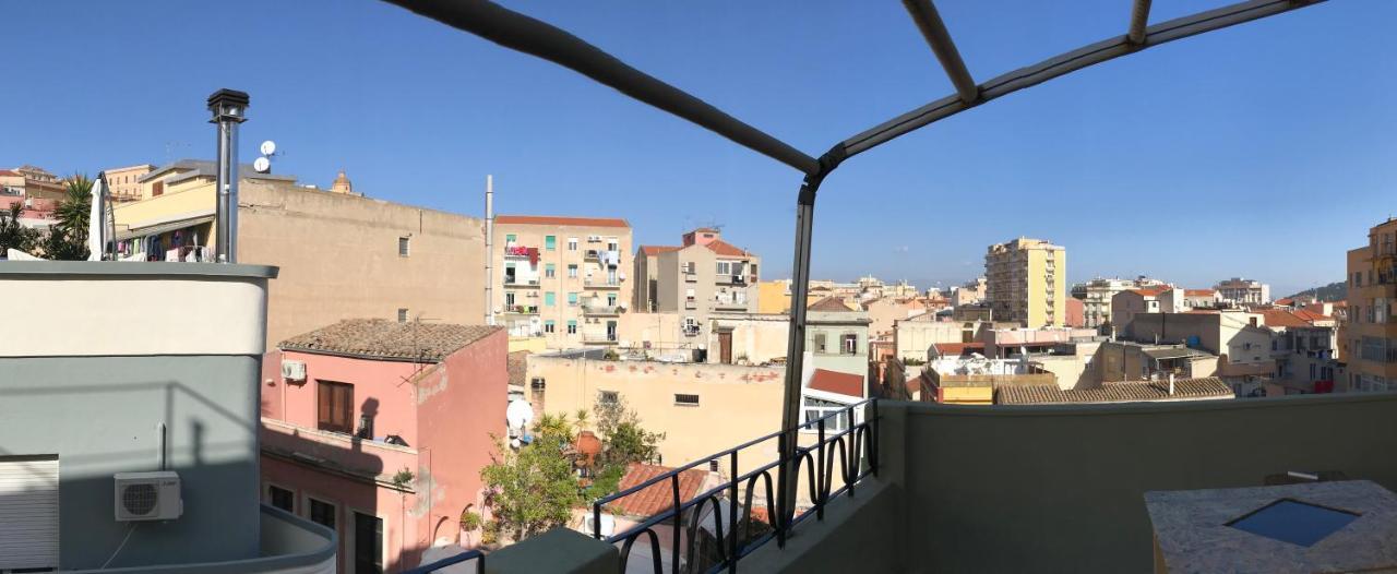 La Luna Appartamento Con Terrazza E Due Camere Cagliari Eksteriør billede